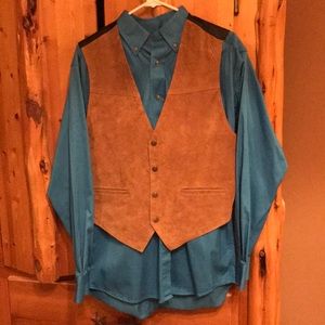 Men’s Scully suede vest size med